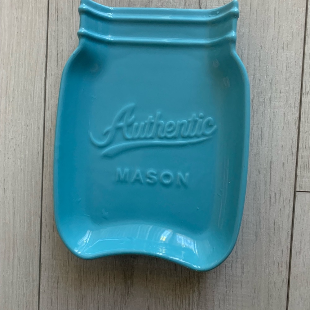 Jar Shaped Ceramic Plate - Blue